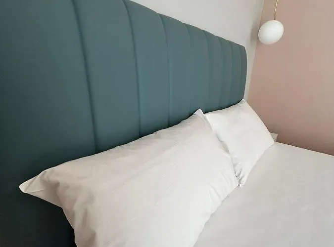 Nostra Luxury לינה וארוחת בוקר 4*