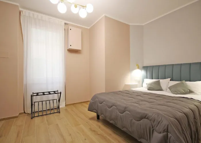לינה וארוחת בוקר Nostra Luxury 4*